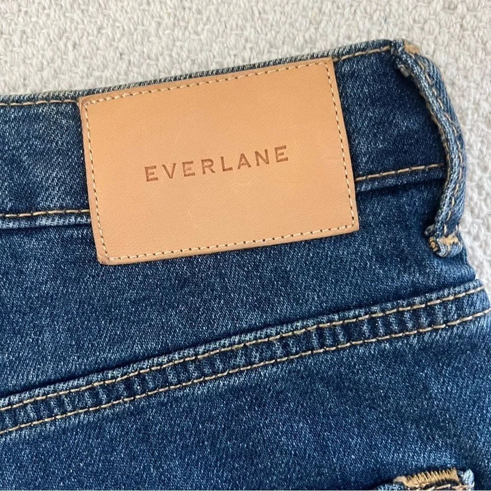 EVERLANE THE CHEEKY DENIM SHORT SIZE 26 - Picture 8 of 9